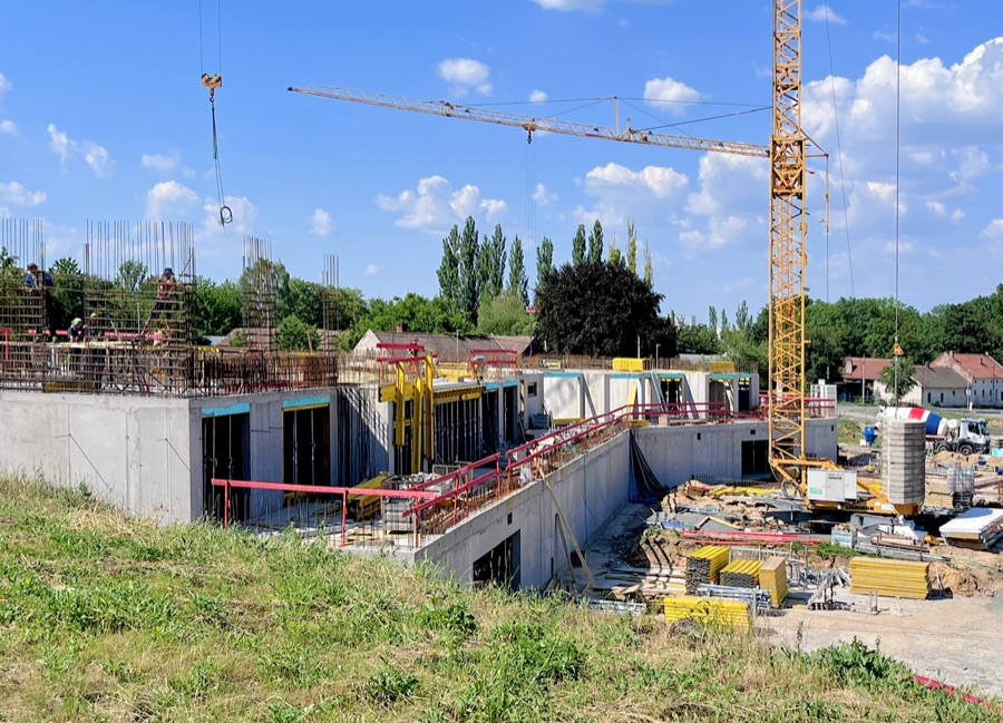 Červen 26